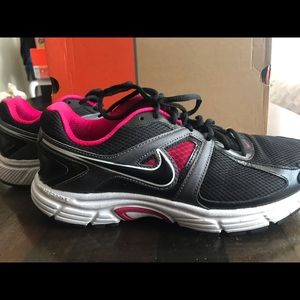 NIKE Air Max Moto Running Shoes